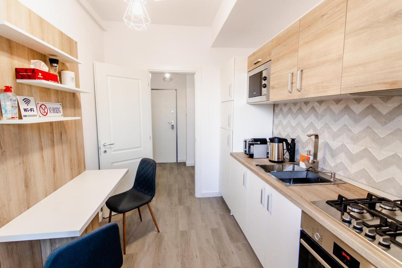 Samplus Central Apartment Крайова Экстерьер фото