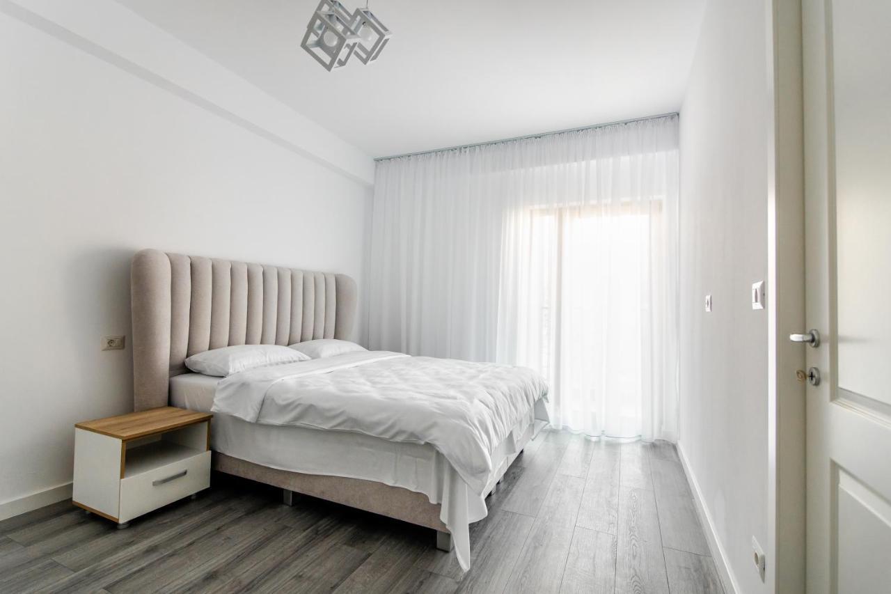 Samplus Central Apartment Крайова Экстерьер фото