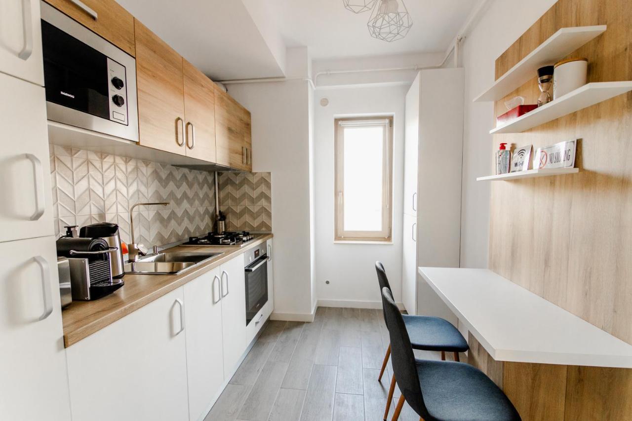 Samplus Central Apartment Крайова Экстерьер фото