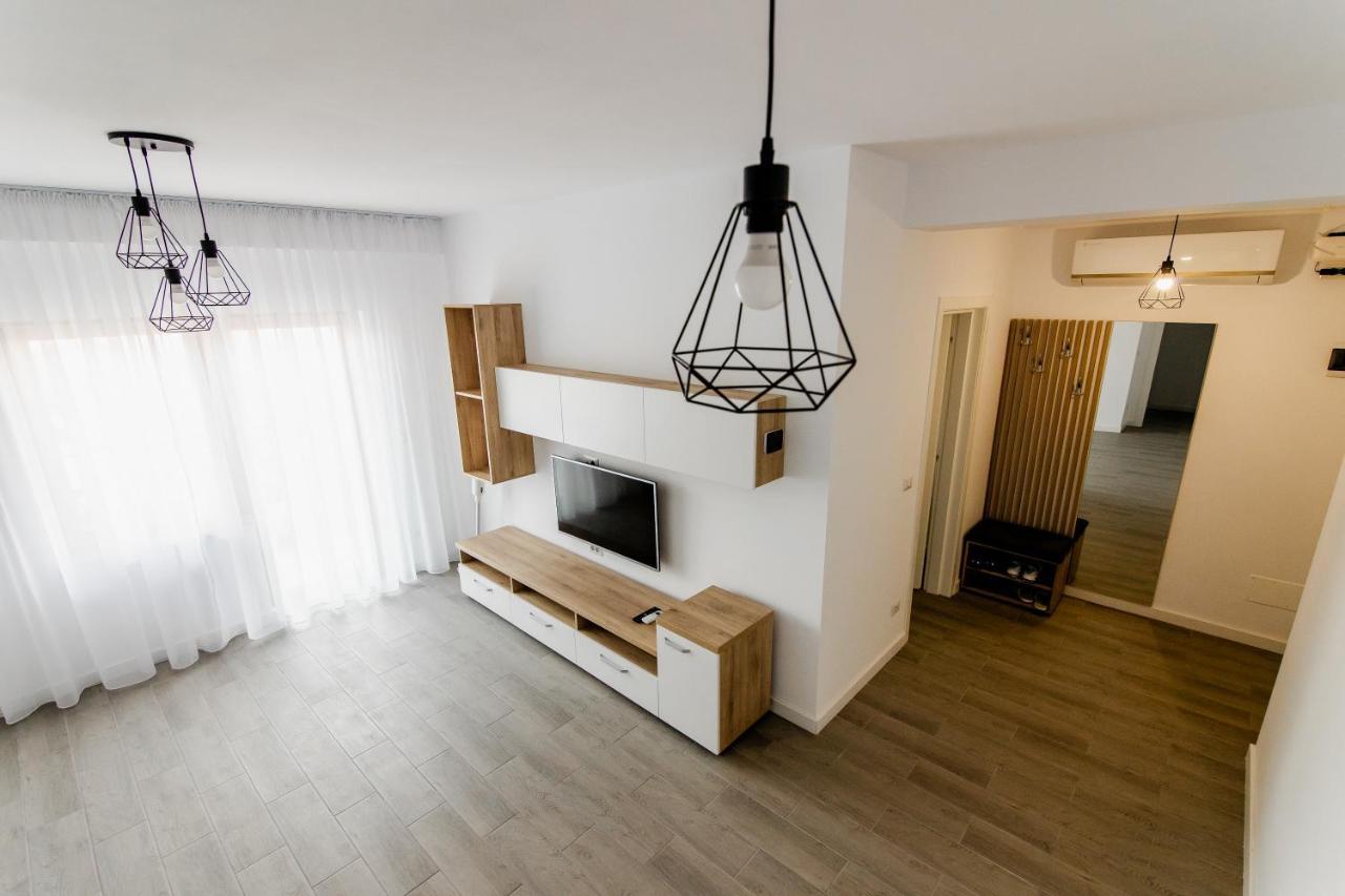 Samplus Central Apartment Крайова Экстерьер фото