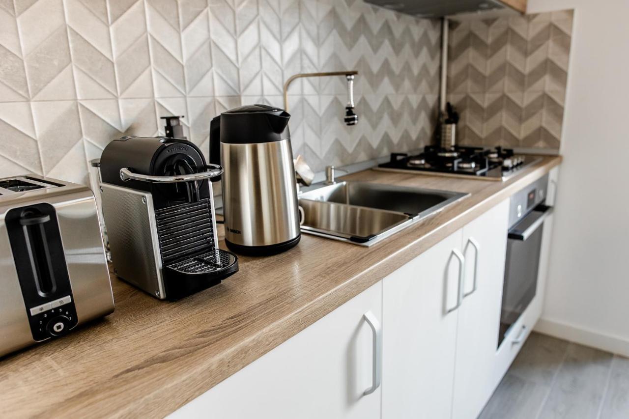 Samplus Central Apartment Крайова Экстерьер фото